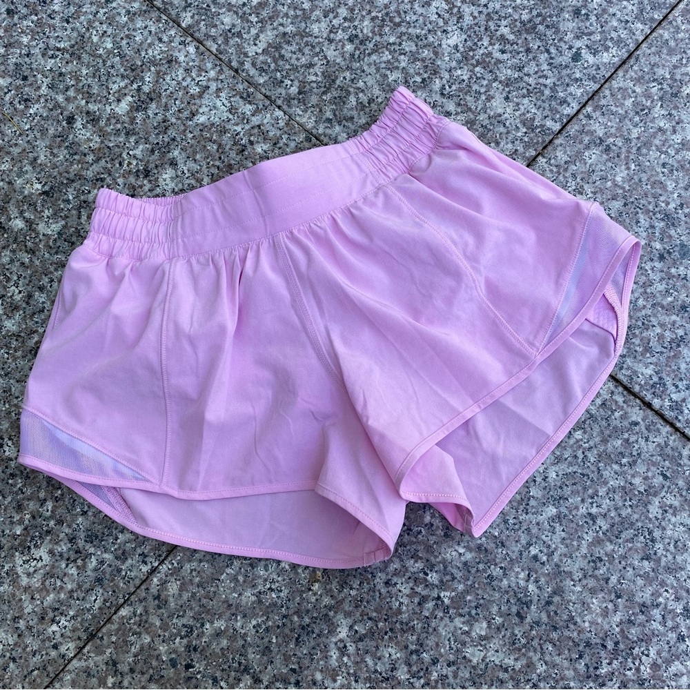 lululemon athletica Pink hotty hot Shorts - low
Rise